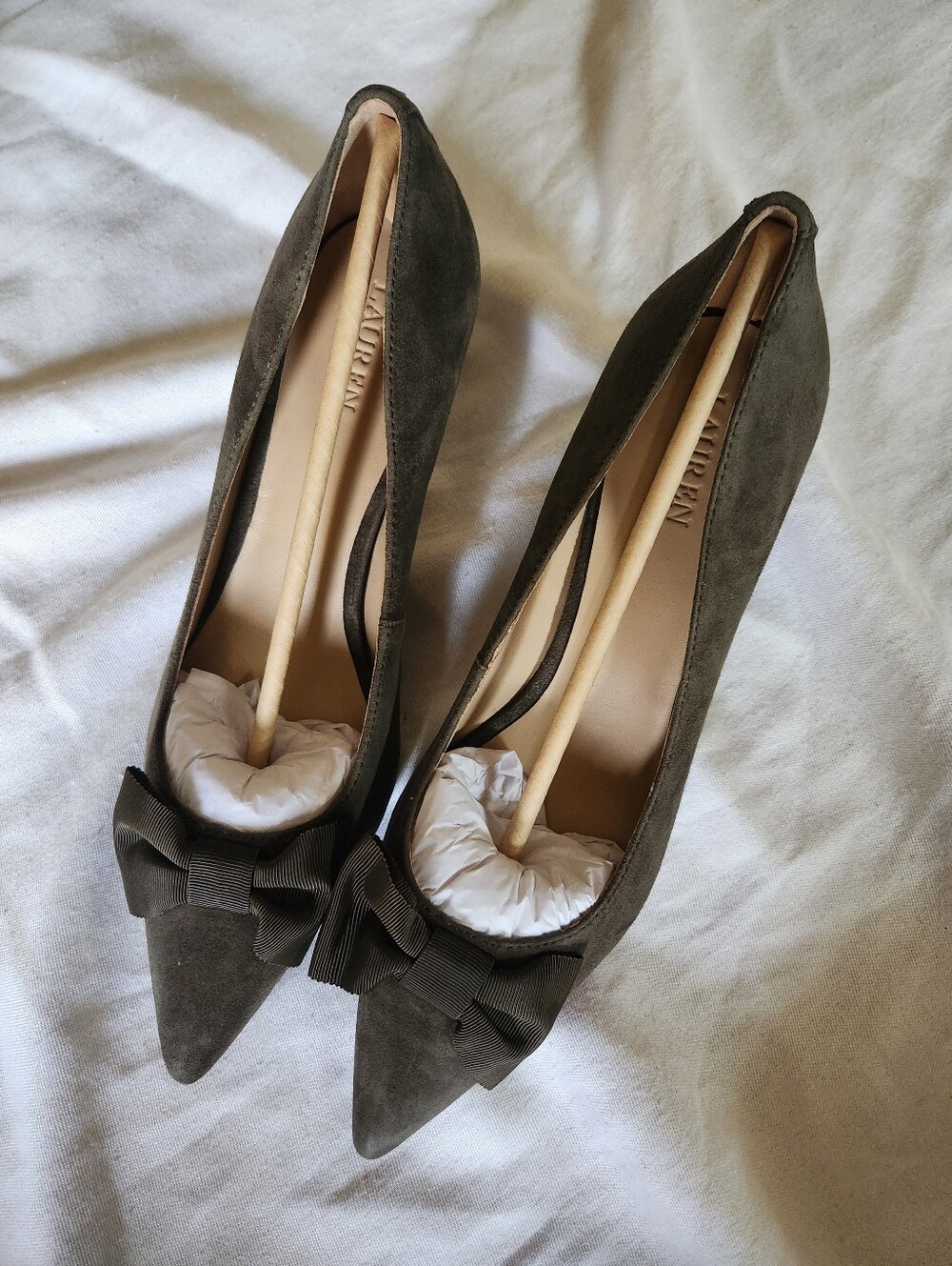 Lauren Ralph Lauren Adrienne Bow Suede Pumps Dark Olive 9.5B